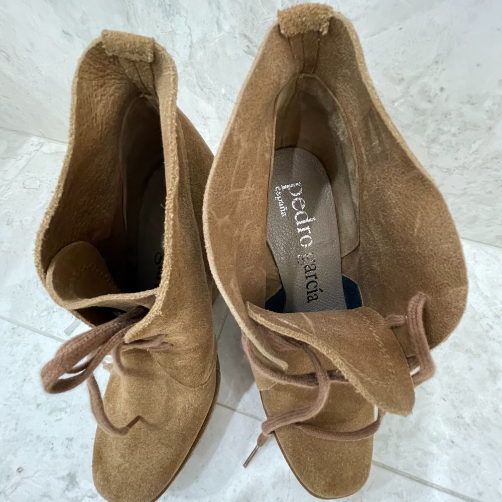 PEDRO GARCIA {36} Carmel suede platform wedge bootie lace up rubber sole - Picture 7 of 8